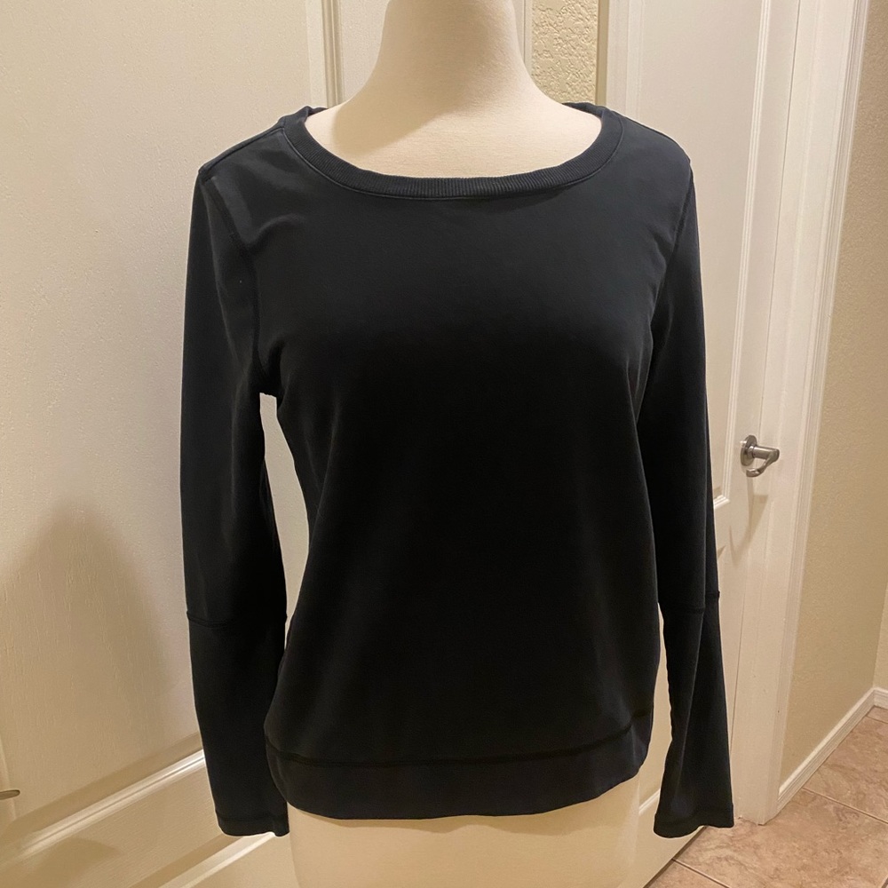 Size 6 Lululemon black crew neck sweater